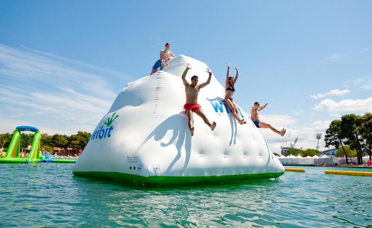 Hotel Camping Du Plan D'Eau **** Saint-Yrieix-sur-Charente Exteriér fotografie