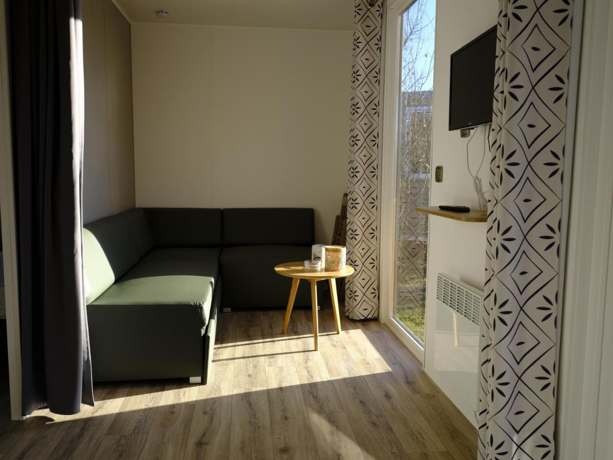 Hotel Camping Du Plan D'Eau **** Saint-Yrieix-sur-Charente Exteriér fotografie